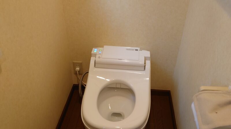 トイレの入替え！思った以上にオシャレになりました。