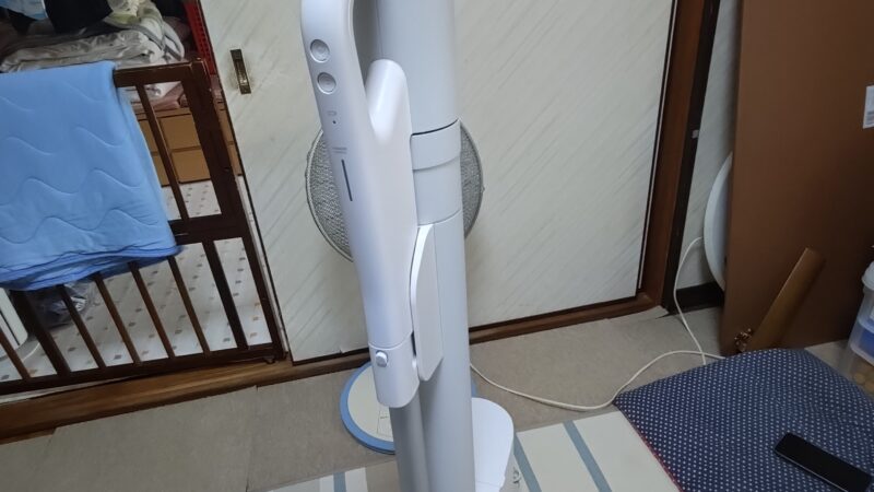 紙パックなのでお手入れ簡単!臭いも気にならないハンディー掃除機の納品です。