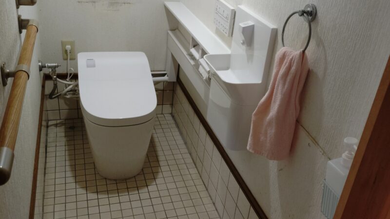 便座水漏れからの便器・手洗い入替え工事