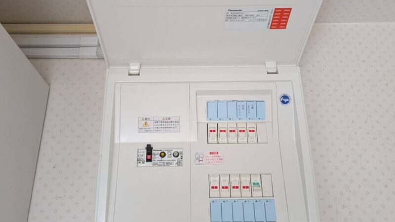停電騒ぎから復旧、そして分電盤交換になりました。