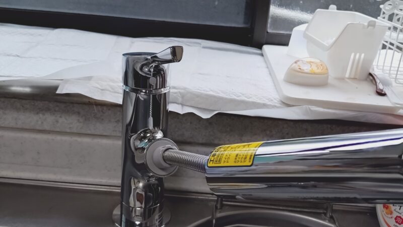 まずい!穴が大きい!?台所水栓の交換【従業員体験談213】