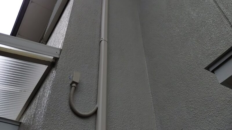 エアコンは基本的に専用コンセントでご使用を。エアコンの入替工事と電気工事