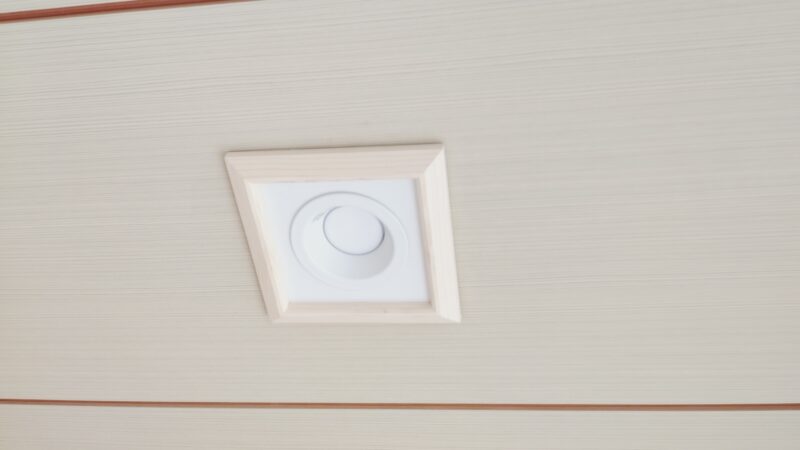 ダウンライトを取り替えてきました。【従業員体験談２３１】